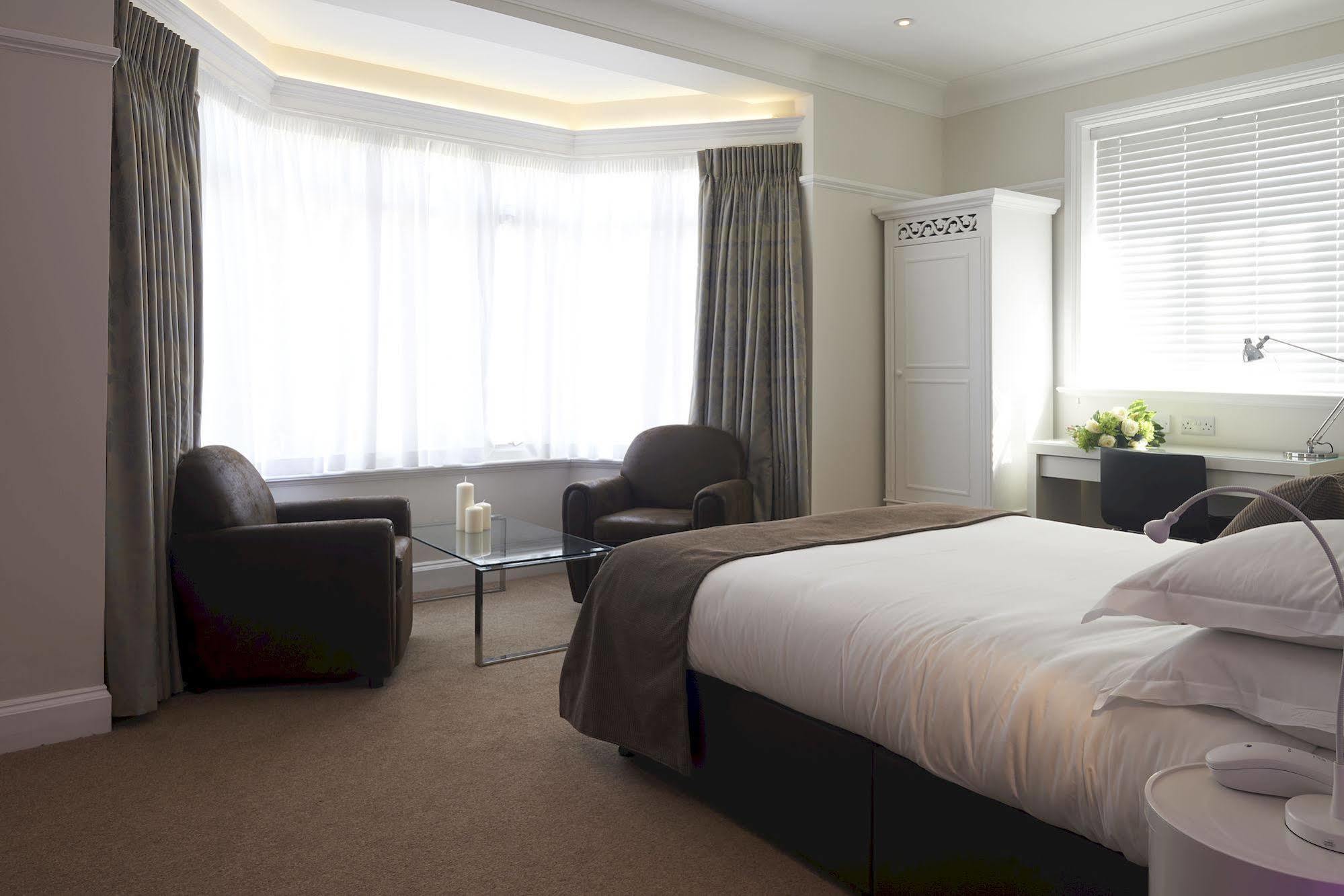 The Bell Inn Hotel Horndon-on-the-Hill Kültér fotó
