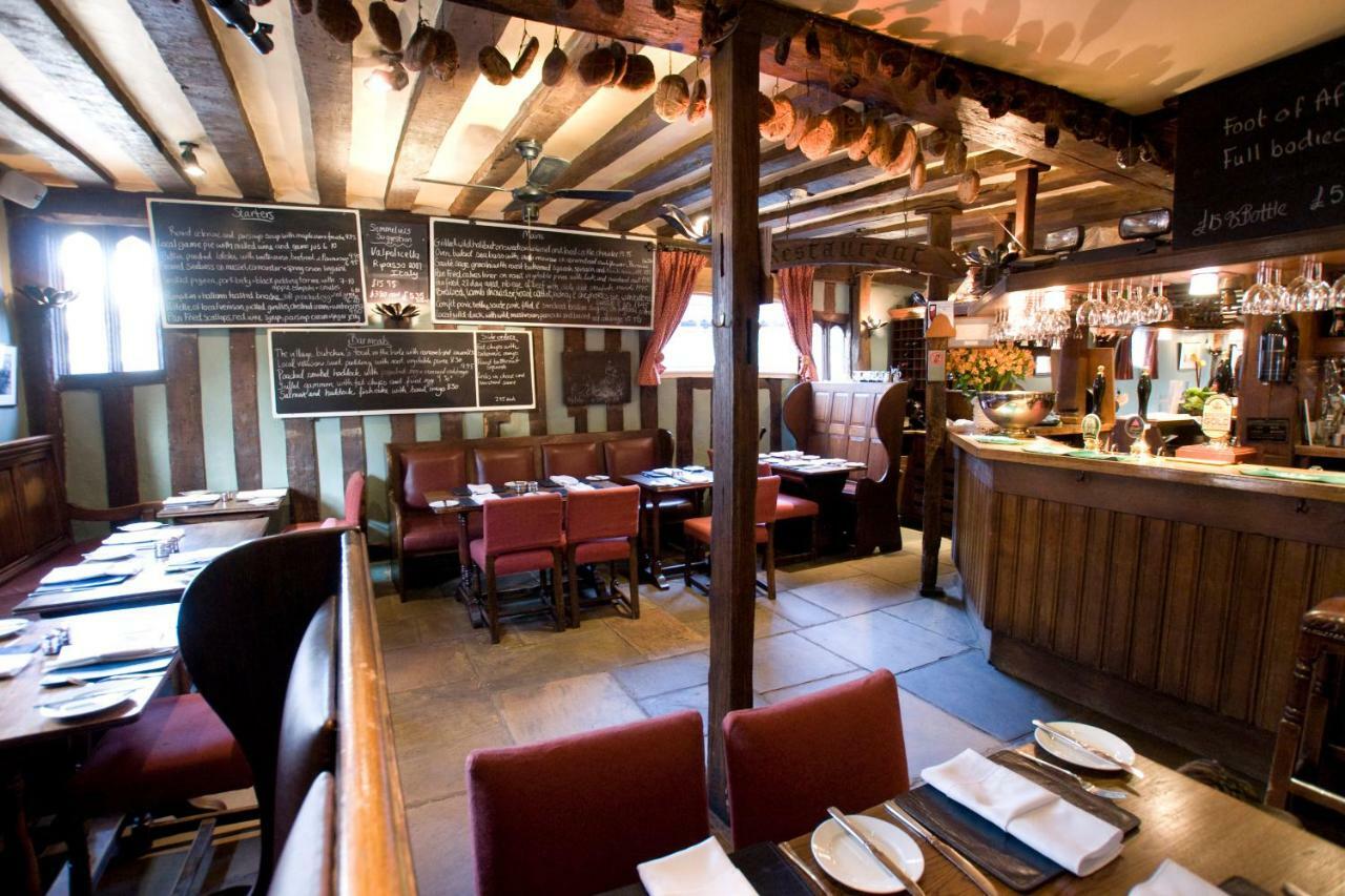 The Bell Inn Hotel Horndon-on-the-Hill Kültér fotó