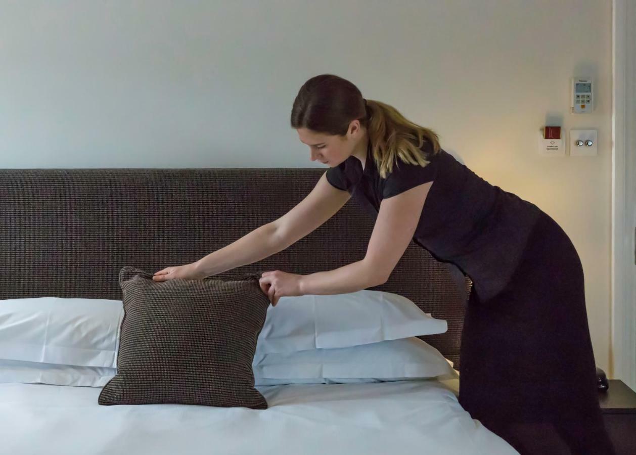 The Bell Inn Hotel Horndon-on-the-Hill Kültér fotó